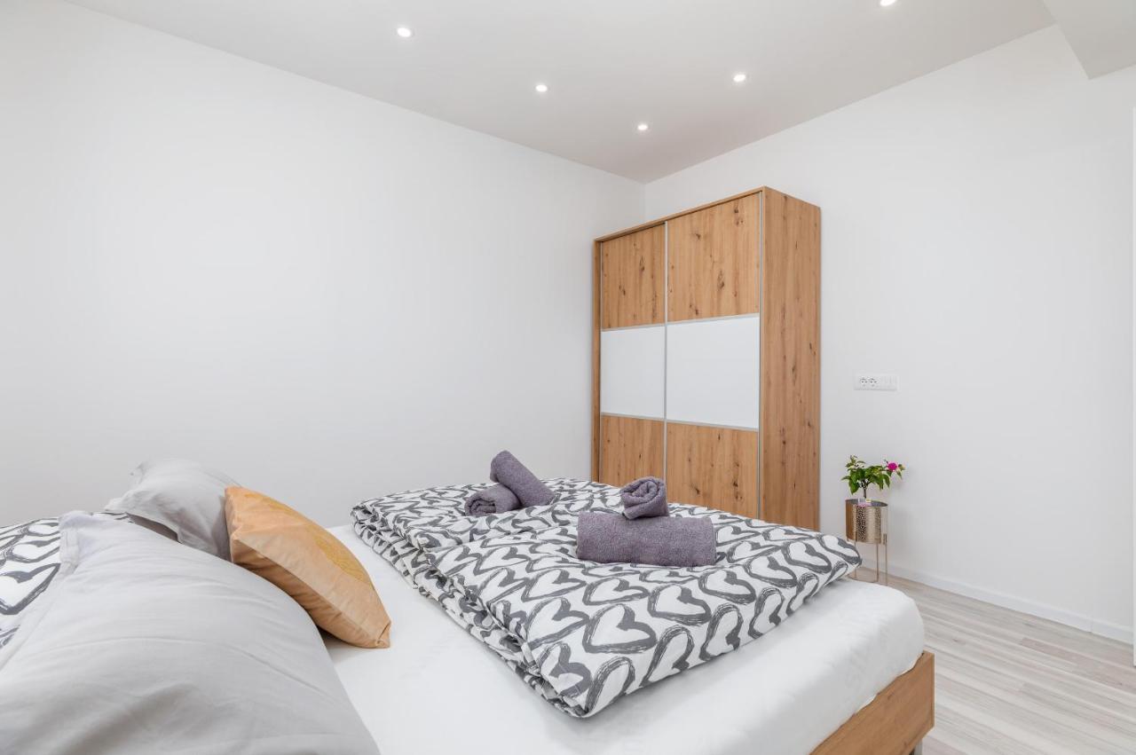 Apartman Knezevic A ฟาชานา ภายนอก รูปภาพ